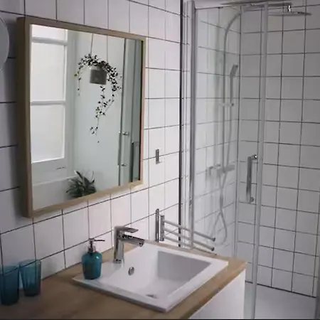 Joli Tres Calme En Hypercentre, A Cote Du Tram * Bordeaux