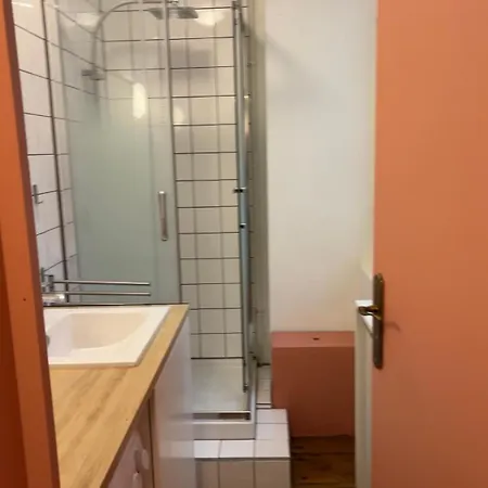 아파트 Joli Tres Calme En Hypercentre, A Cote Du Tram